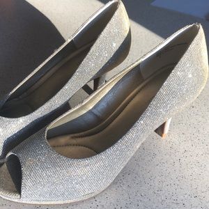 Kelly & Katie silver glitter shoes